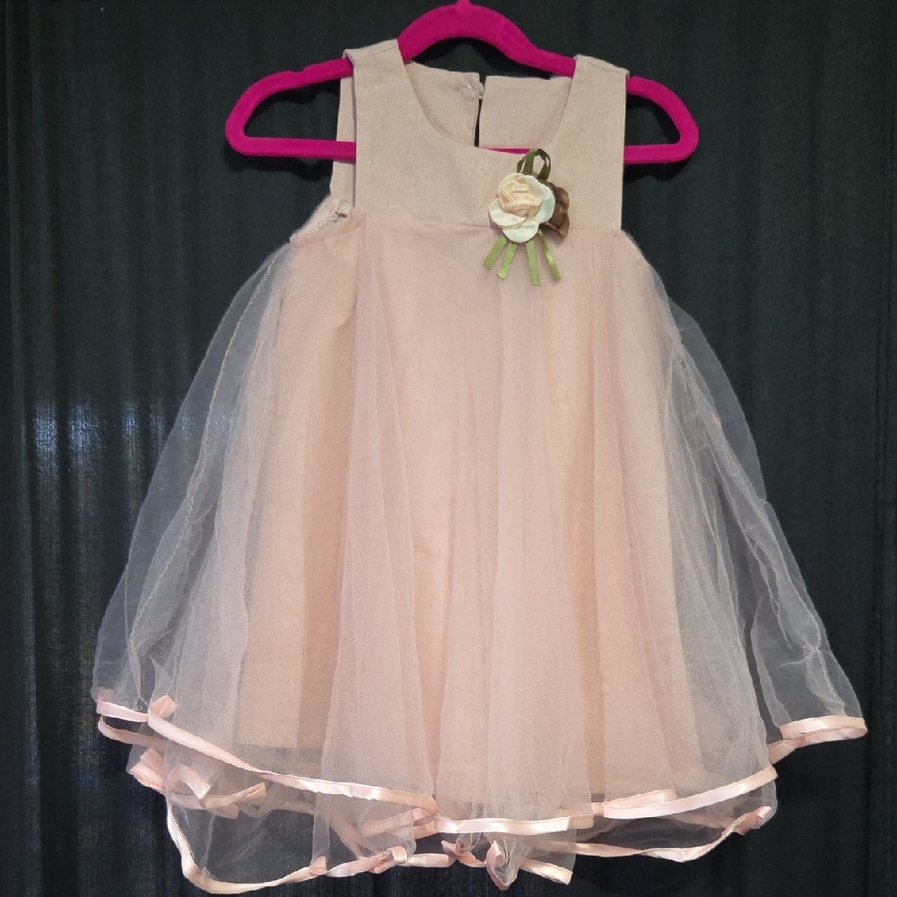 Elegant Pink Tulle Dress with Floral Accent